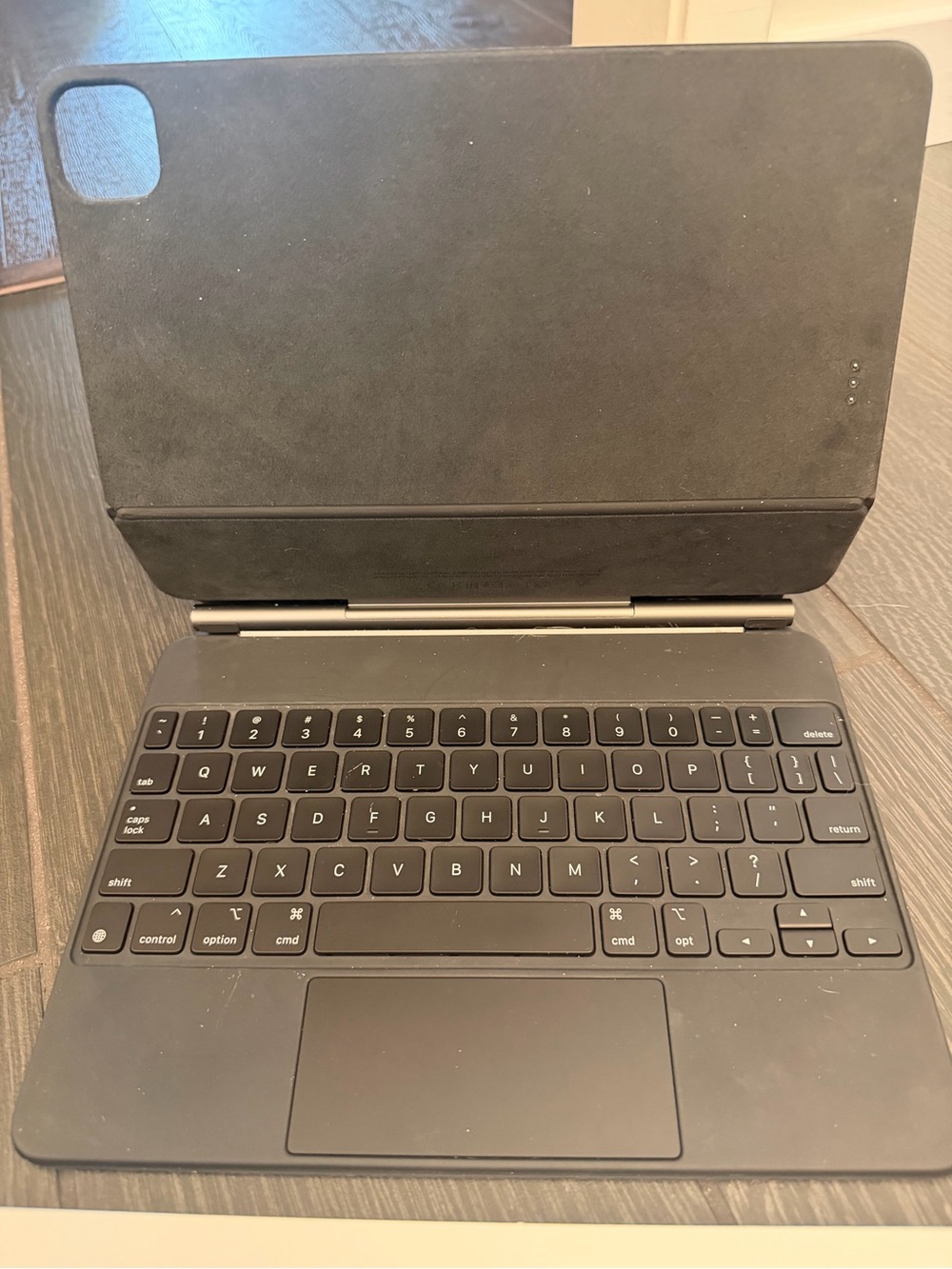 Apple Magic Keyboard with Integrated Trackpad for iPad